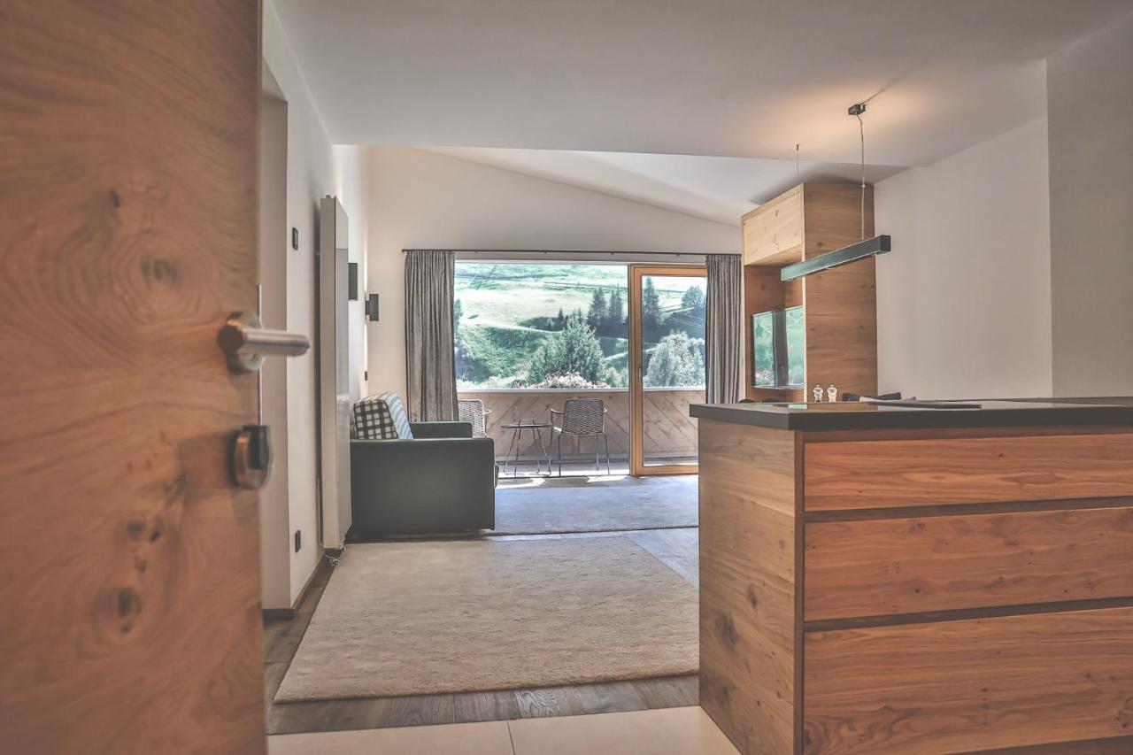Hotel & Appartements Alpenresidenz Viktoria นอยชติฟ อิม ชตูไปทัล ภายนอก รูปภาพ