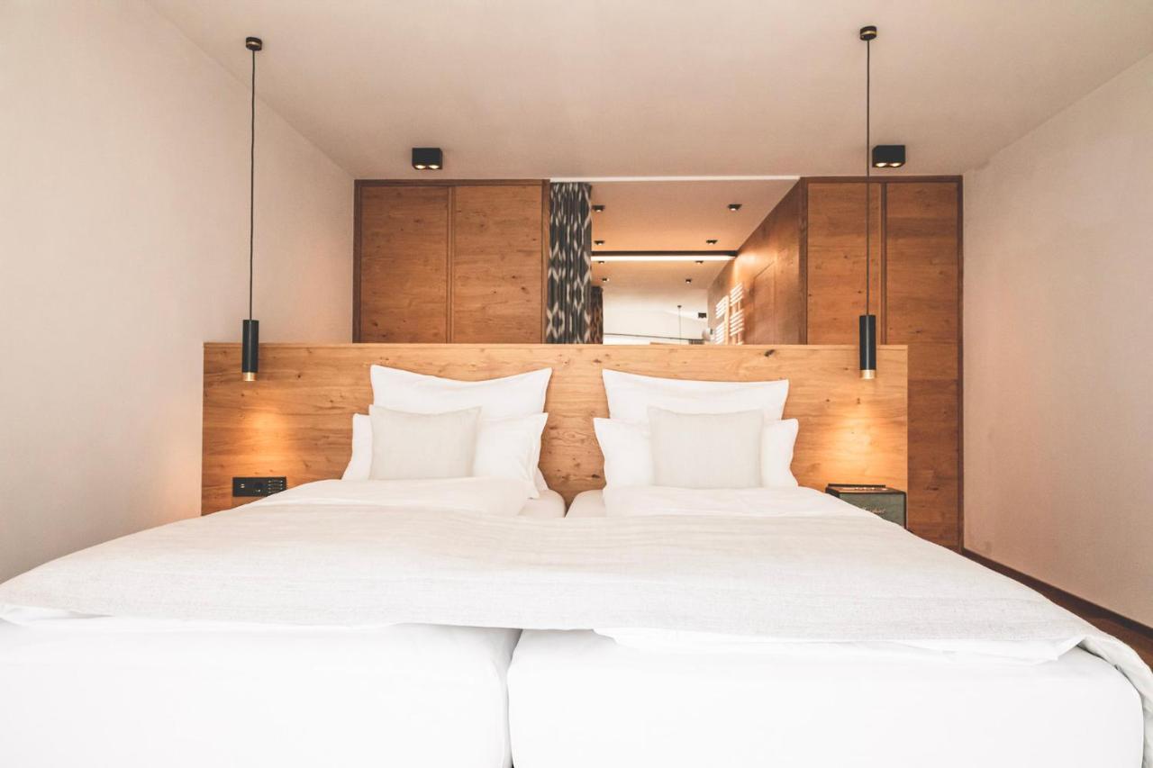 Hotel & Appartements Alpenresidenz Viktoria นอยชติฟ อิม ชตูไปทัล ภายนอก รูปภาพ