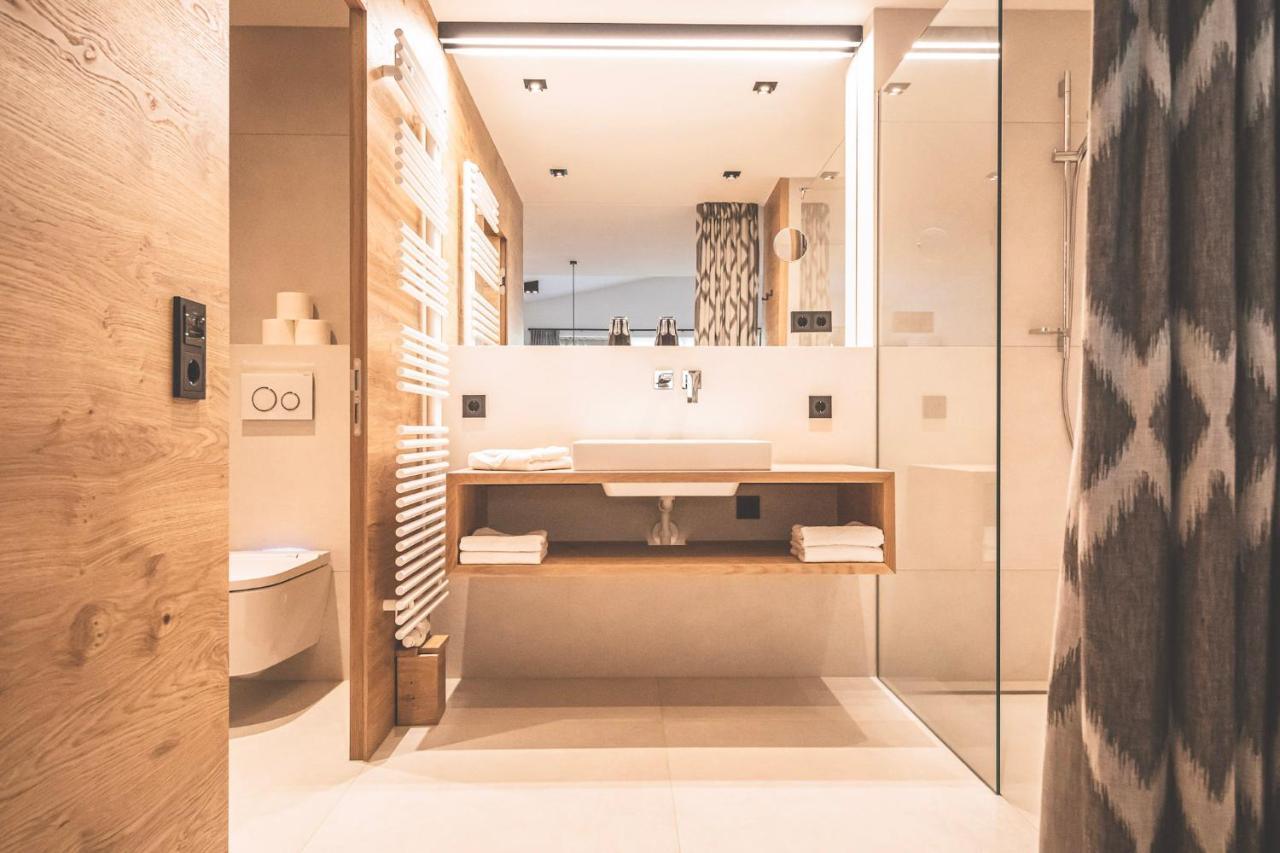 Hotel & Appartements Alpenresidenz Viktoria นอยชติฟ อิม ชตูไปทัล ภายนอก รูปภาพ