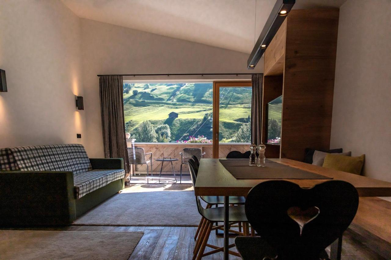 Hotel & Appartements Alpenresidenz Viktoria นอยชติฟ อิม ชตูไปทัล ภายนอก รูปภาพ