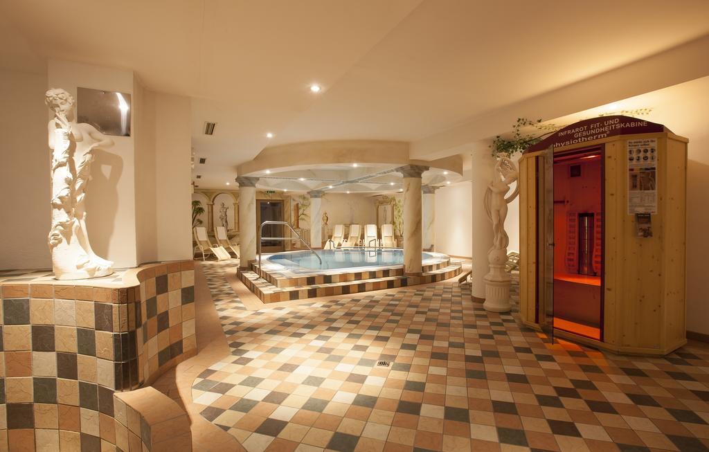 Hotel & Appartements Alpenresidenz Viktoria นอยชติฟ อิม ชตูไปทัล ภายนอก รูปภาพ