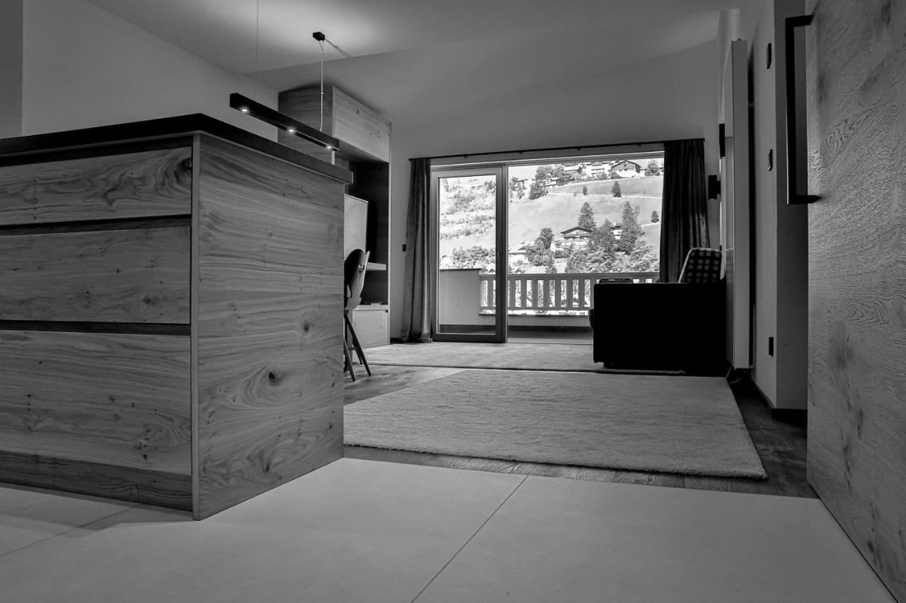 Hotel & Appartements Alpenresidenz Viktoria นอยชติฟ อิม ชตูไปทัล ภายนอก รูปภาพ