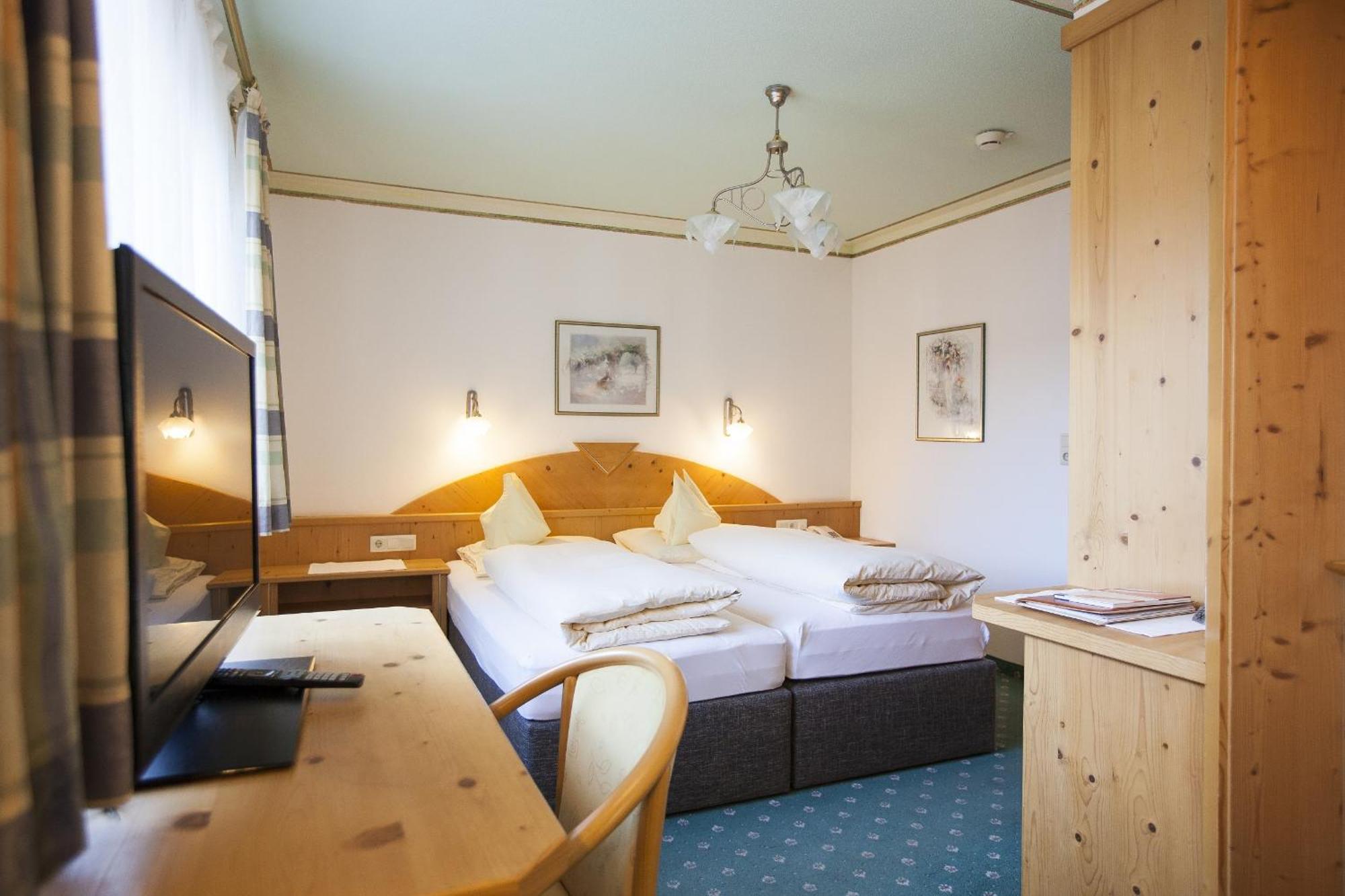 Hotel & Appartements Alpenresidenz Viktoria นอยชติฟ อิม ชตูไปทัล ห้อง รูปภาพ