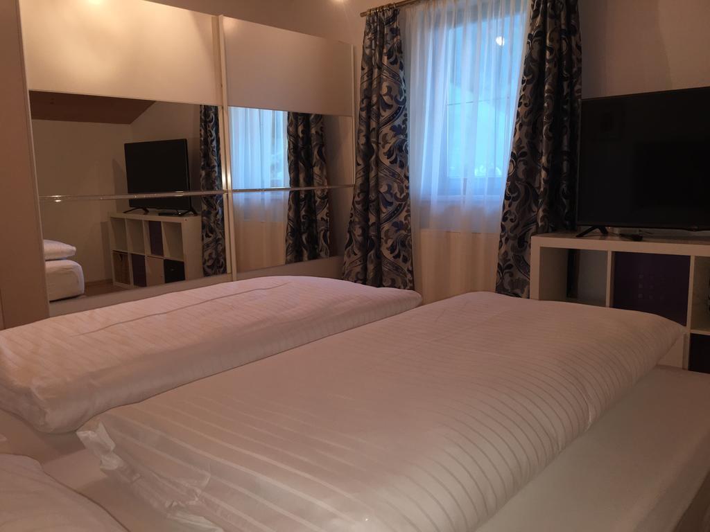 Hotel & Appartements Alpenresidenz Viktoria นอยชติฟ อิม ชตูไปทัล ภายนอก รูปภาพ