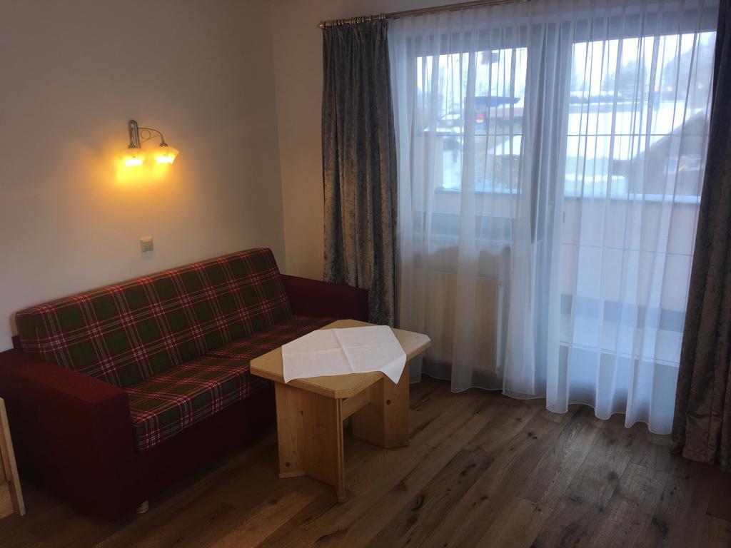Hotel & Appartements Alpenresidenz Viktoria นอยชติฟ อิม ชตูไปทัล ภายนอก รูปภาพ
